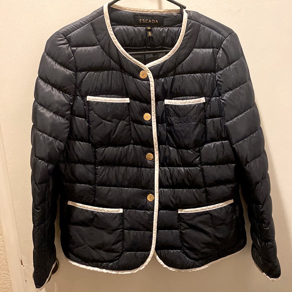 Navy blue Vintage Escada puffer jacket sz 38